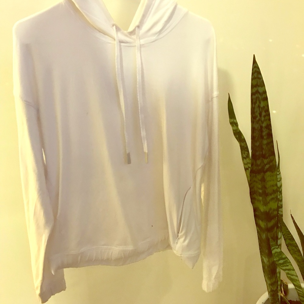 Lululemon sweatshirt